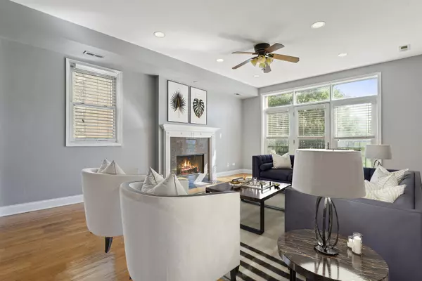 Chicago, IL 60653,4532 S INDIANA AVE #2N