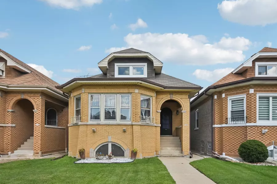 5328 W George ST, Chicago, IL 60641