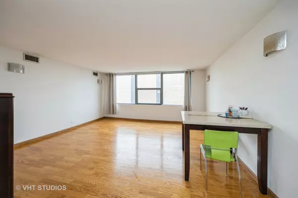 Elmwood Park, IL 60707,7234 W North AVE #701