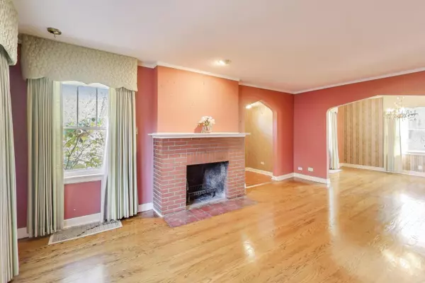 Lombard, IL 60148,139 E Morningside AVE