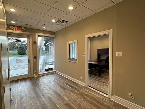 Mount Prospect, IL 60056,662 E Northwest HWY