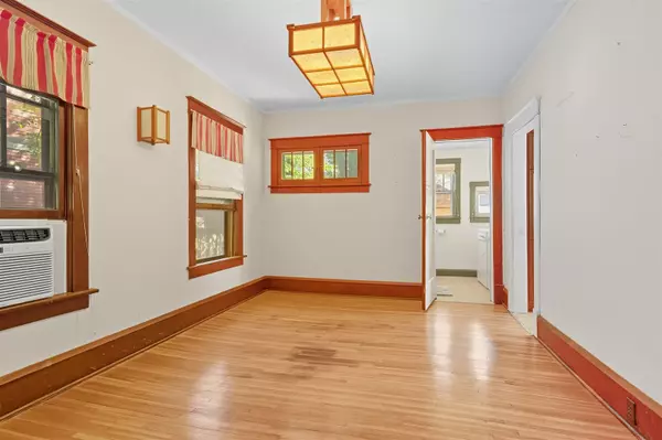 Bloomington, IL 61701,1317 N Clinton BLVD