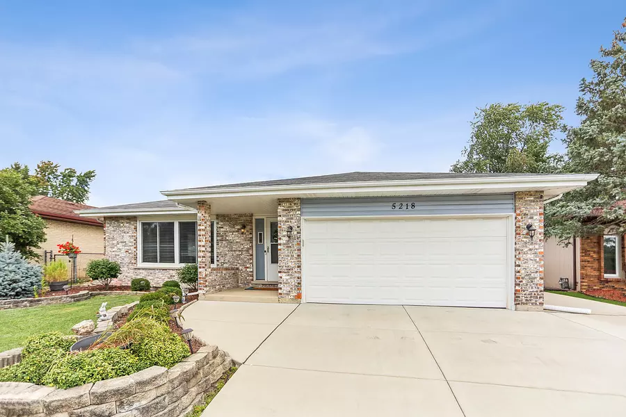5218 Laramie CT, Oak Forest, IL 60452