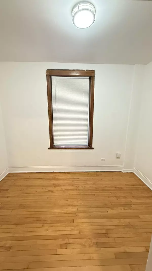 Chicago, IL 60632,3137 W 42ND ST