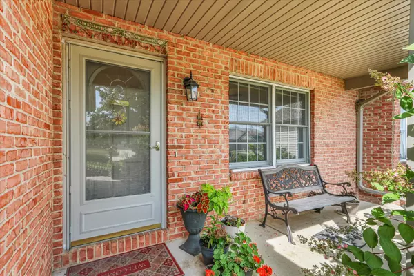 Champaign, IL 61821,2507 Windward BLVD #2507