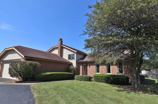 Orland Park, IL 60462,15324 Regent DR