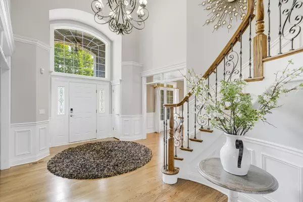 Naperville, IL 60565,627 NANAK CT