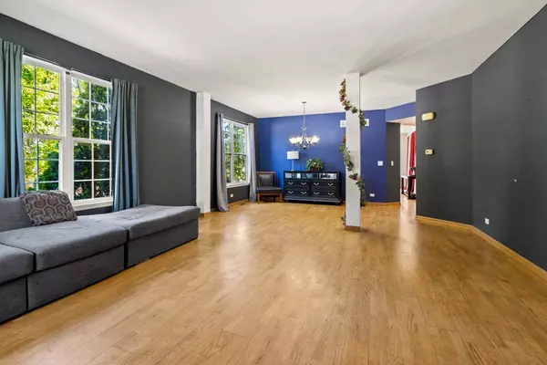 Joliet, IL 60431,7720 Mossheather DR