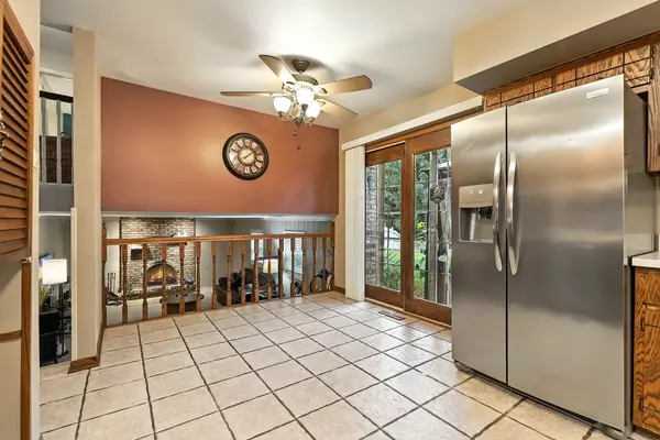 Orland Park, IL 60467,12032 Lake View DR