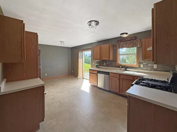 Winnebago, IL 61088,12432 Barberry DR