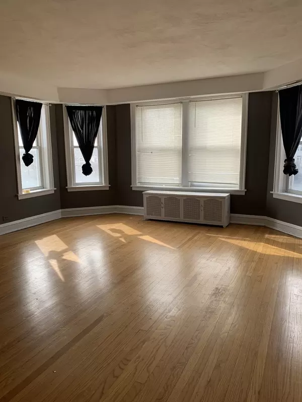 Chicago, IL 60620,8051 S Honore ST