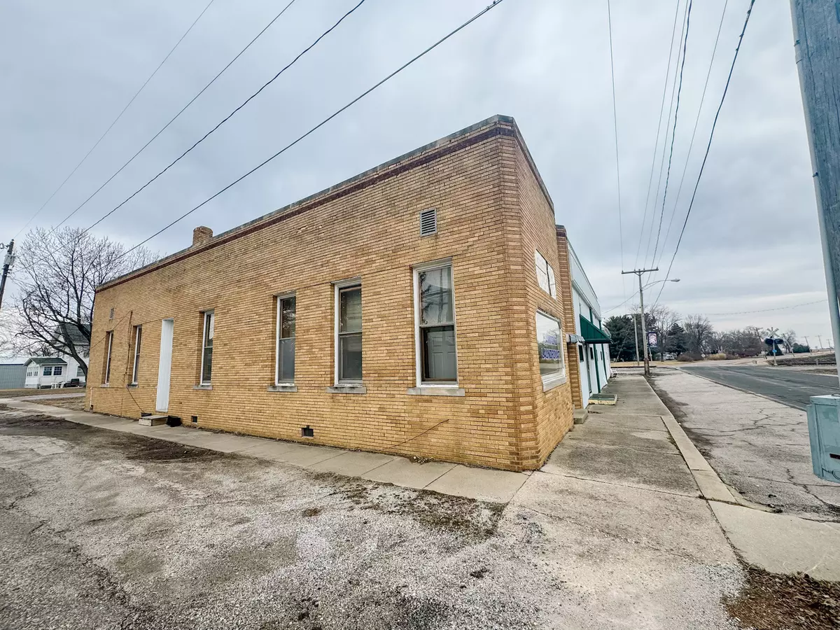 Hammond, IL 61929,101 N Don Ryan ST