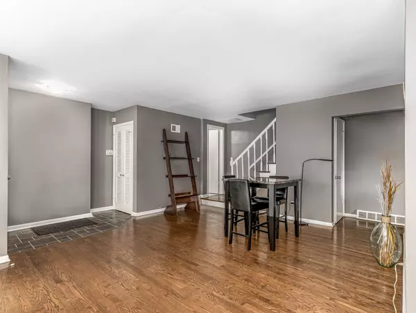 River Forest, IL 60305,1543 Franklin AVE #B
