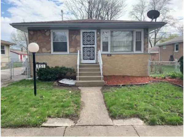 951 W 114th PL, Chicago, IL 60643