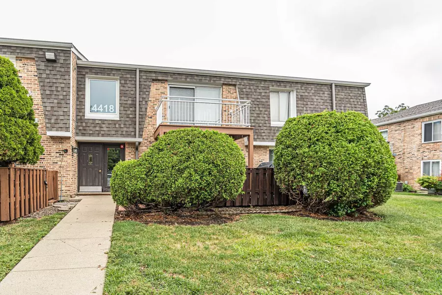 4418 Euclid AVE #1B, Rolling Meadows, IL 60008