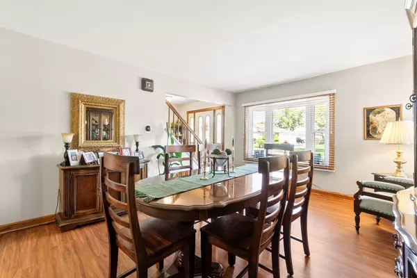 Carol Stream, IL 60188,388 Canyon TRL