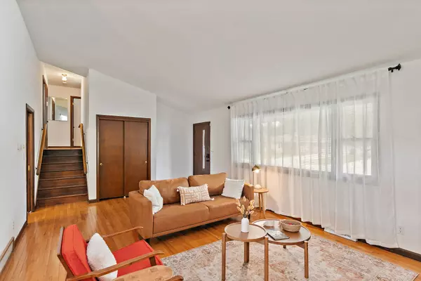 Dekalb, IL 60115,1208 Stafford ST