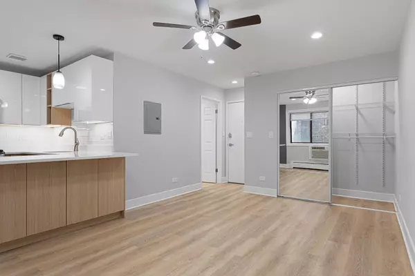 Chicago, IL 60640,5534 N Kenmore AVE #206