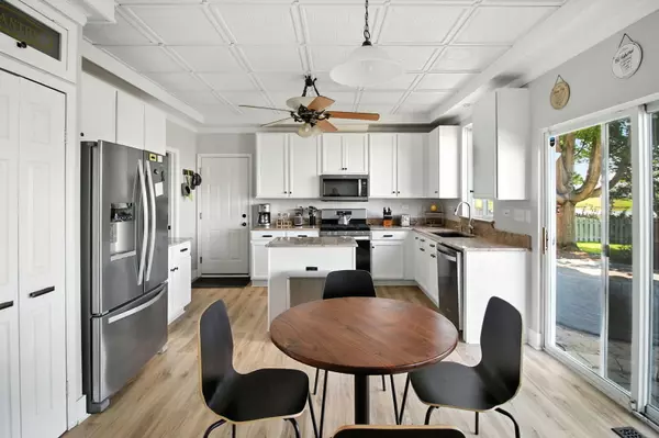 Montgomery, IL 60538,2668 Avalon LN