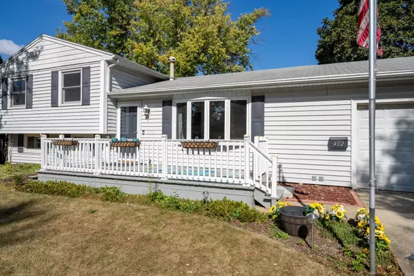 Normal, IL 61761,402 Bradley LN