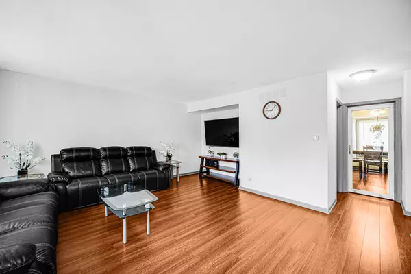 Carol Stream, IL 60188,1326 Spring Valley DR #1326