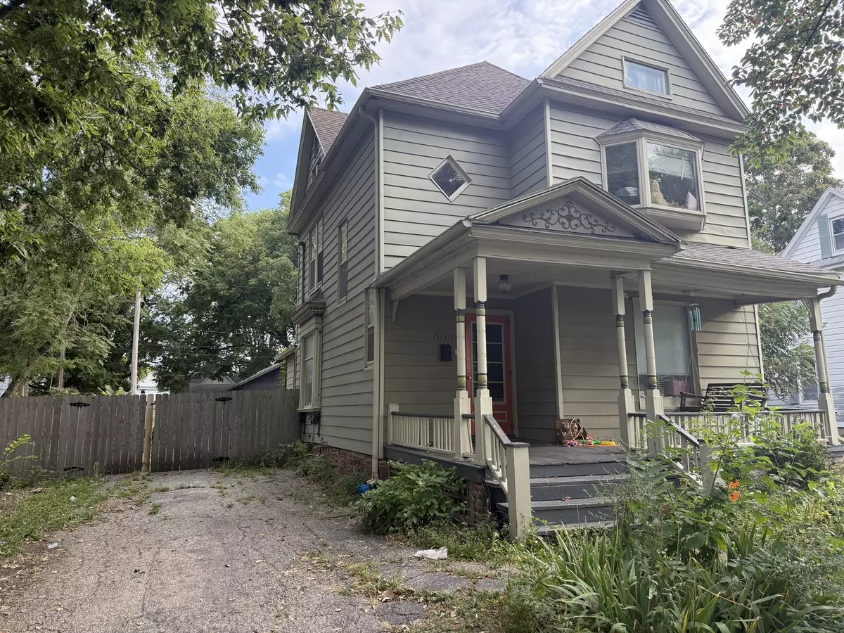 Champaign, IL 61820,404 E PARK ST