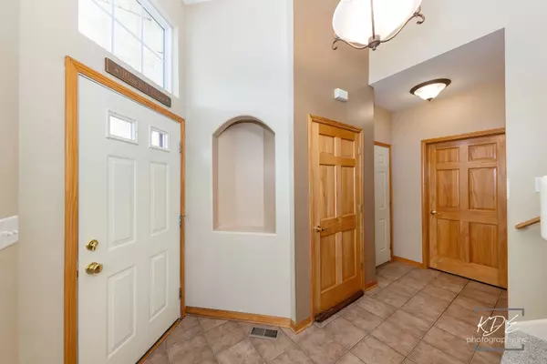 Naperville, IL 60565,945 WINNERS CUP CT #945