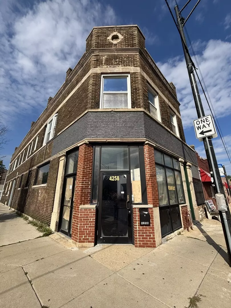 Chicago, IL 60651,Address not disclosed