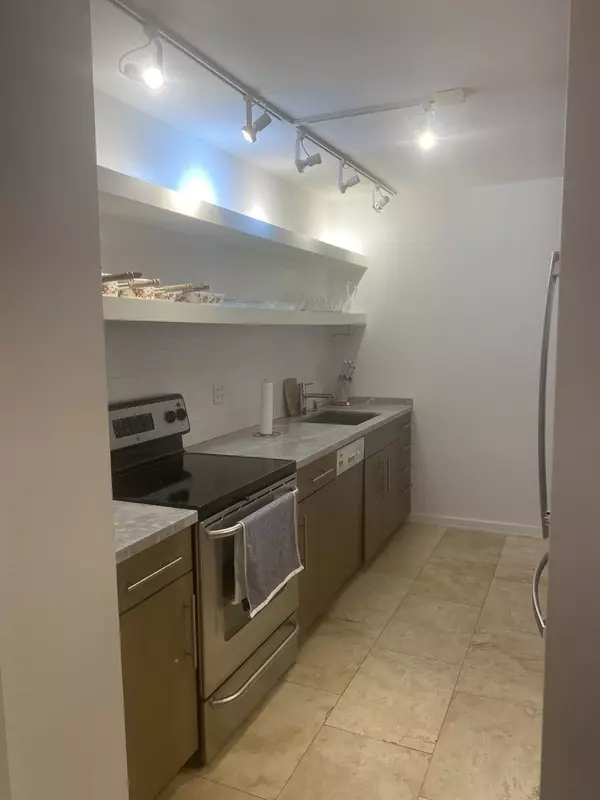 Chicago, IL 60640,5455 N Sheridan RD #1006