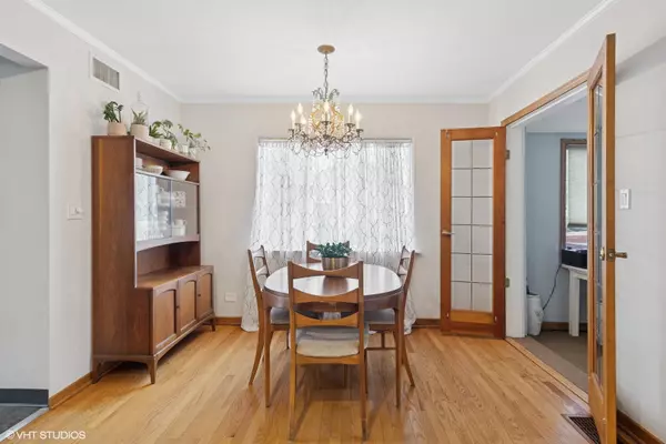 La Grange Highlands, IL 60525,1720 W 54th PL