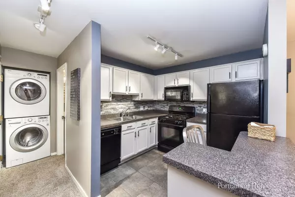 Naperville, IL 60563,1308 Mc Dowell RD #103