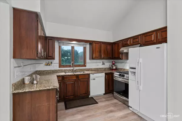 Bartlett, IL 60103,116 Pipers DR