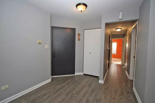 Arlington Heights, IL 60004,1415 W Partridge LN #5