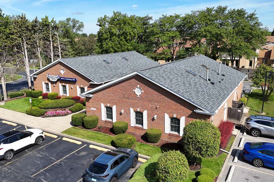 7620 W 159th ST, Orland Park, IL 60462