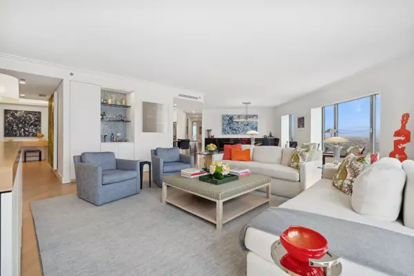 Chicago, IL 60611,950 N MICHIGAN AVE #4103