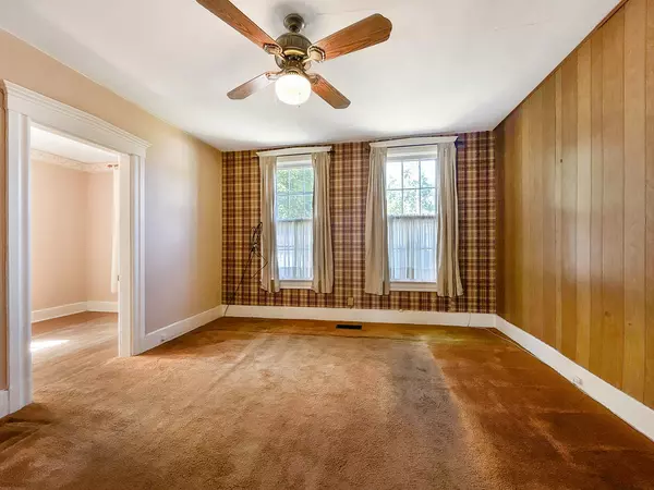 Princeton, IL 61356,20 S Church ST