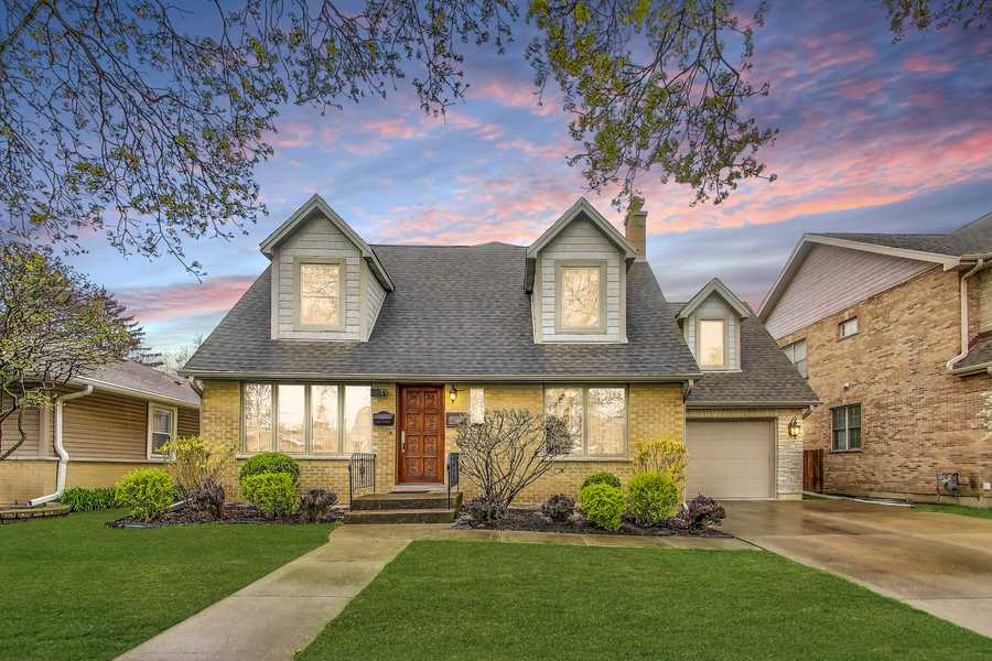 1634 S Cumberland AVE, Park Ridge, IL 60068