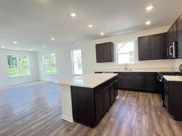 Huntley, IL 60142,12241 Barcroft CIR