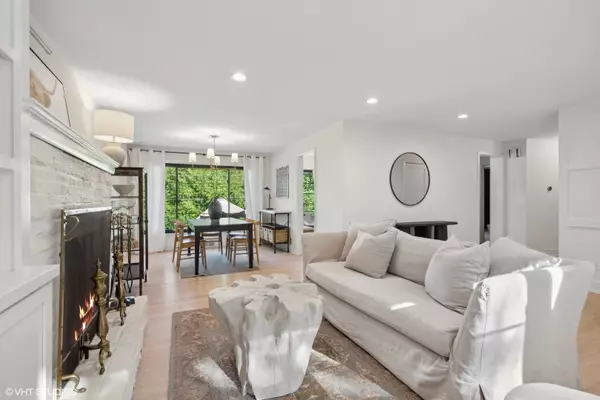 Highland Park, IL 60035,1491 Deerfield PL