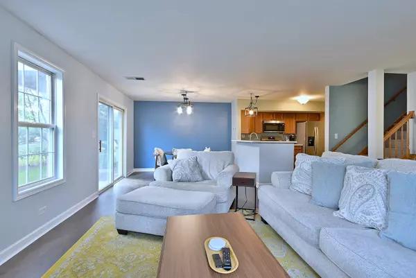 Roselle, IL 60172,295 Ashbury LN #295