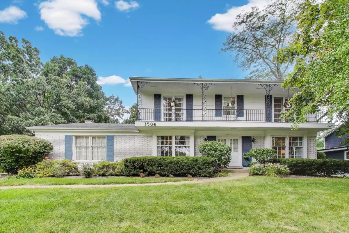 Deerfield, IL 60015,1504 Wincanton DR