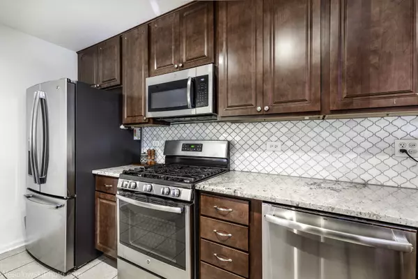 Wheeling, IL 60090,150 LUCERNE CT