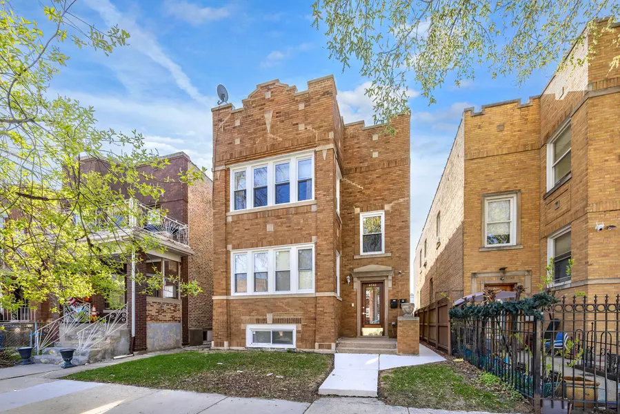 4742 N Kedvale AVE, Chicago, IL 60630