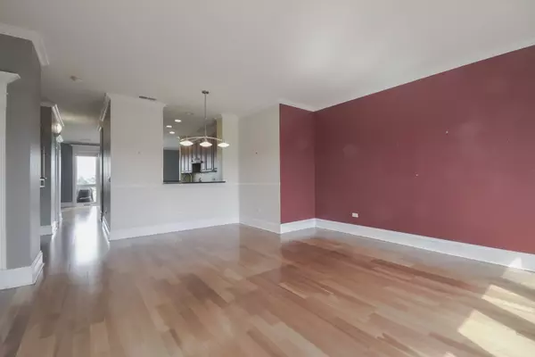 Chicago, IL 60626,7756 N Sheridan RD #16
