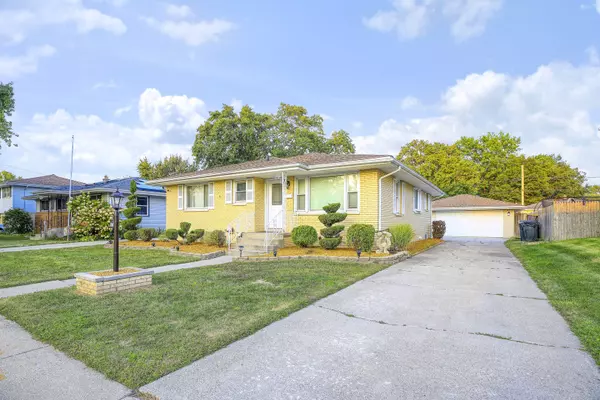 Lansing, IL 60438,18307 Locust ST