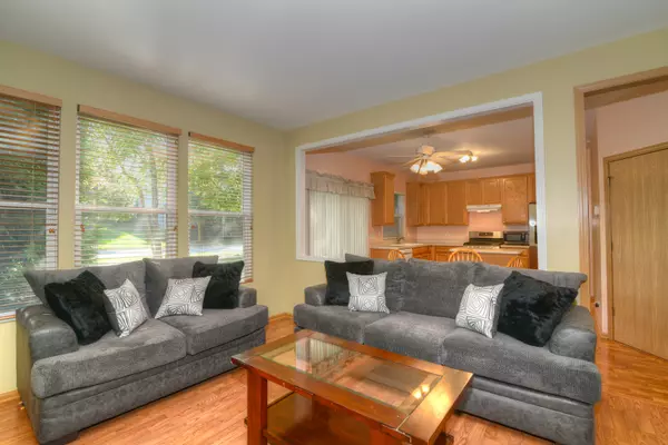 Algonquin, IL 60102,536 Woods Creek LN