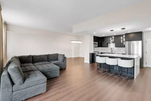 Niles, IL 60714,8801 W Golf RD #12B