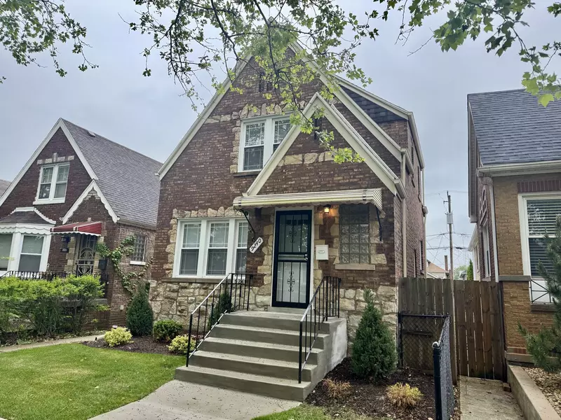 9240 S Aberdeen ST, Chicago, IL 60620