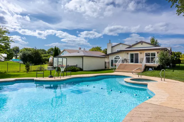 Elk Grove Village, IL 60007,713 Oklahoma WAY