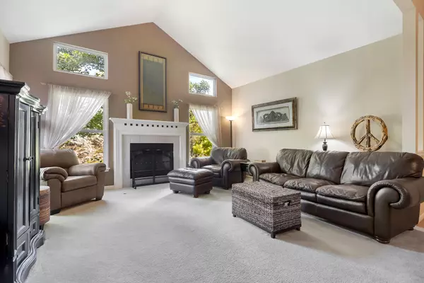 Lake In The Hills, IL 60156,3891 WILLOW VIEW DR #3891